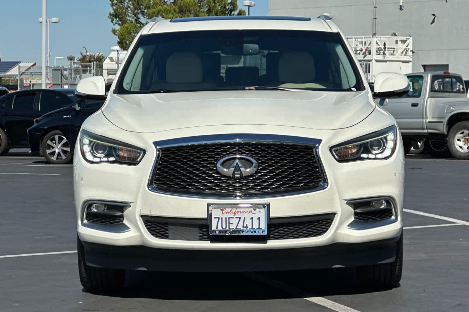Thumbnail: 2016 INFINITI QX60 - 10