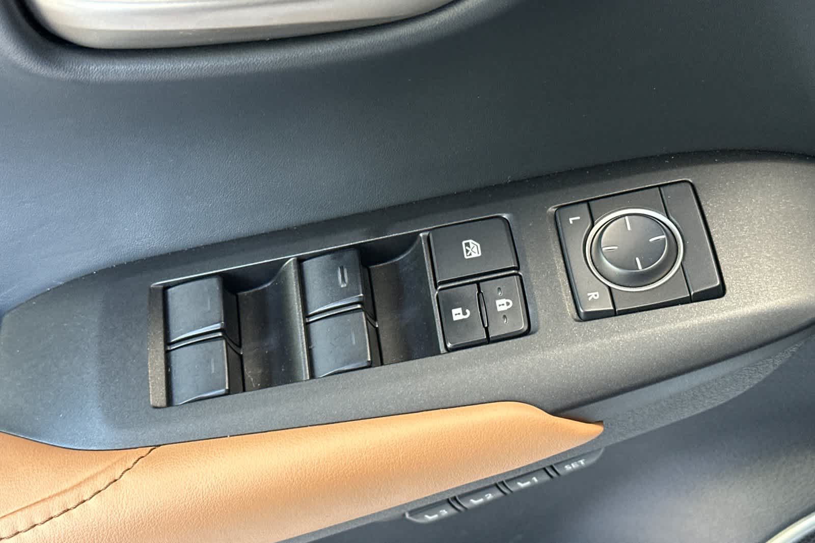 Thumbnail: 2016 Lexus NX - 13