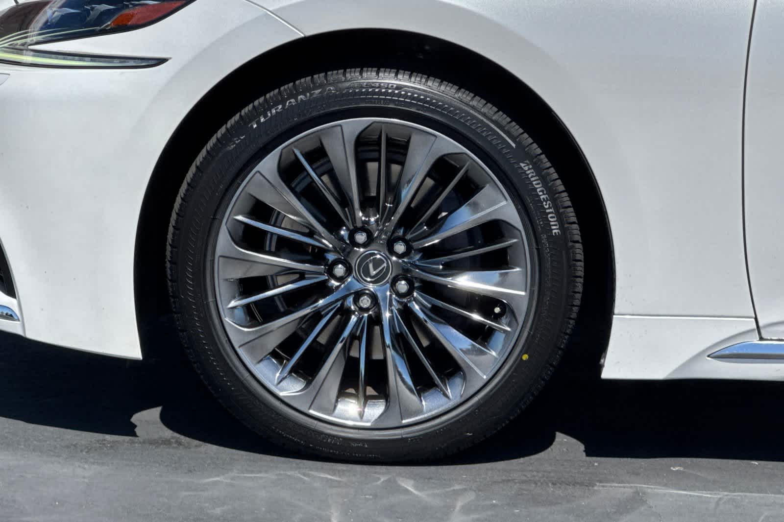 Thumbnail: 2019 Lexus LS - 31