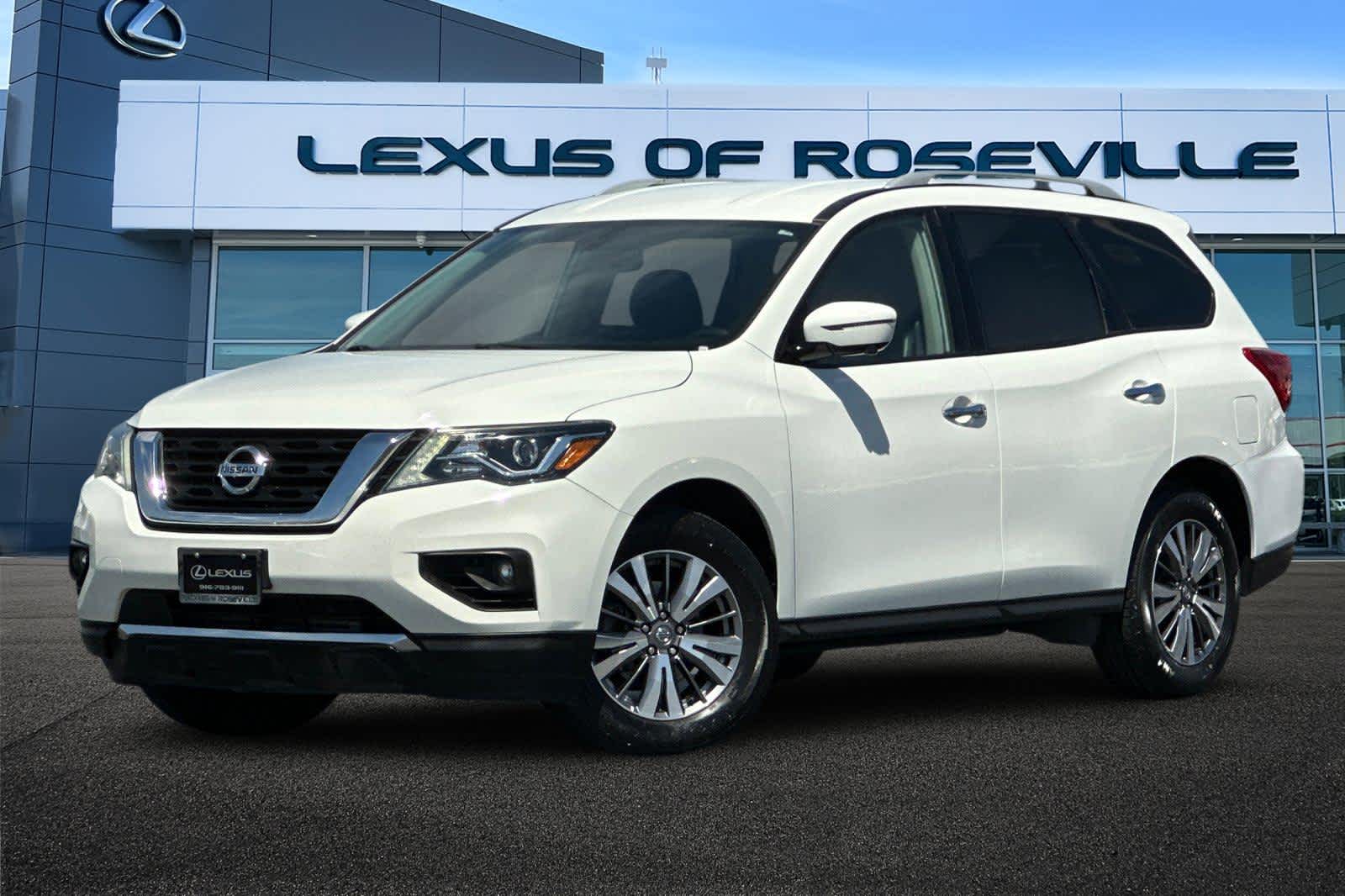 Thumbnail: 2020 Nissan Pathfinder - 1