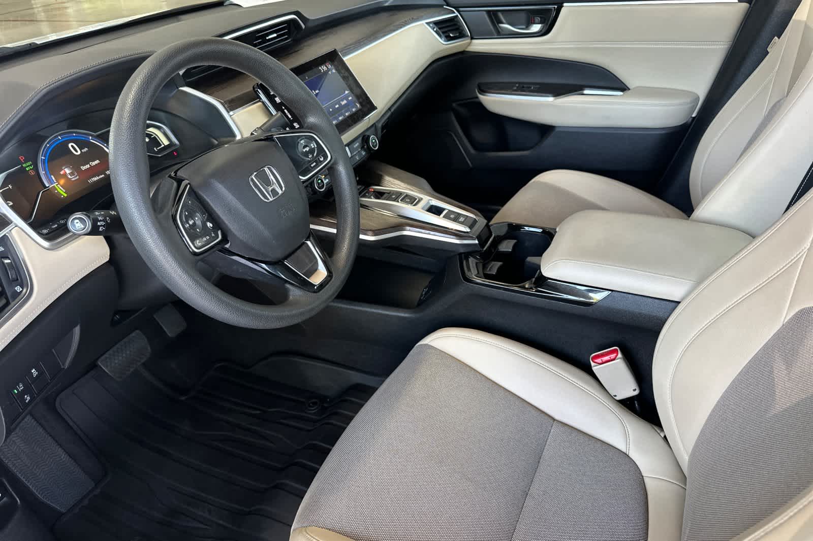 2018 Honda Clarity  11