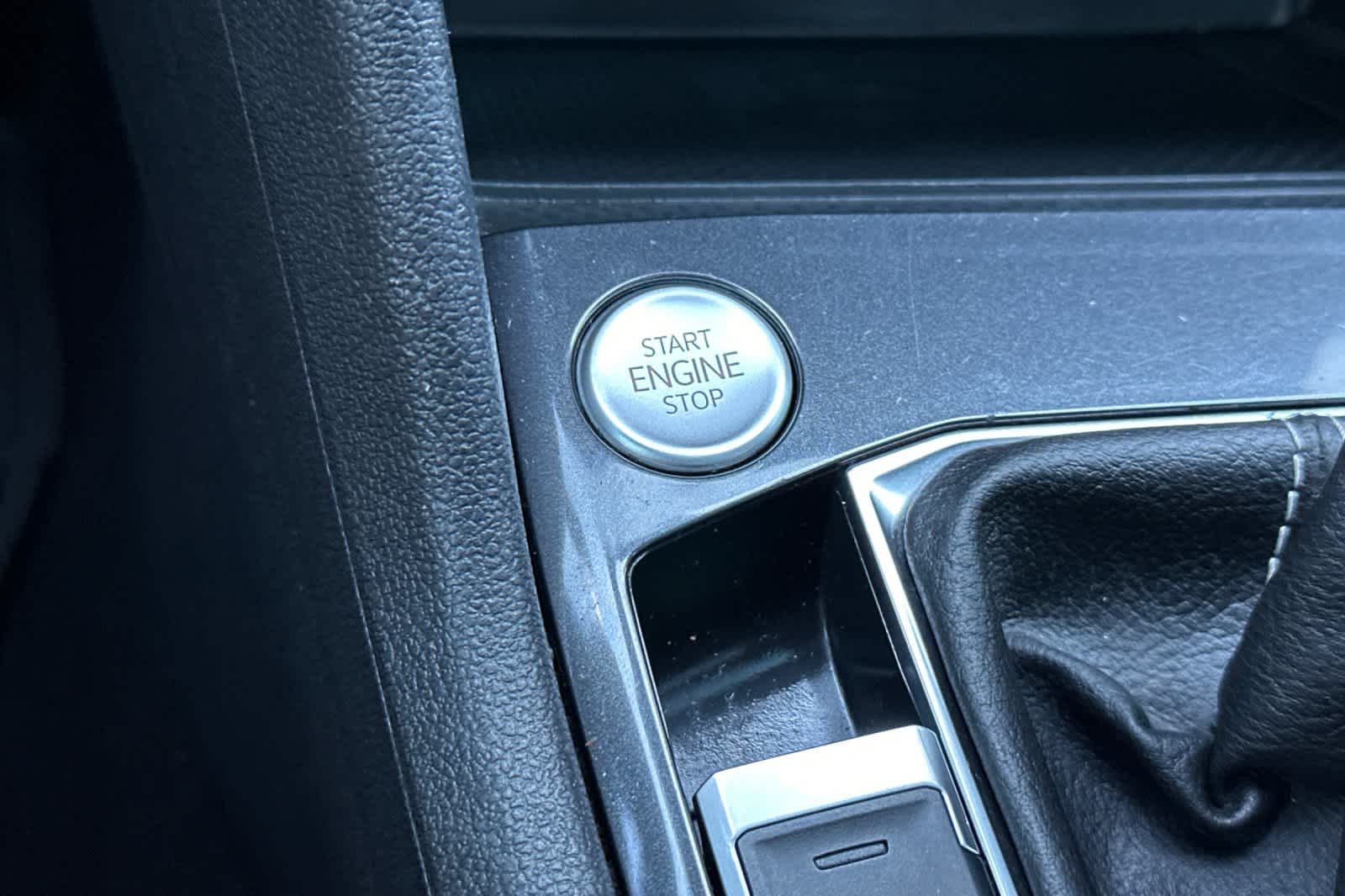 Thumbnail: 2023 Volkswagen Tiguan - 26