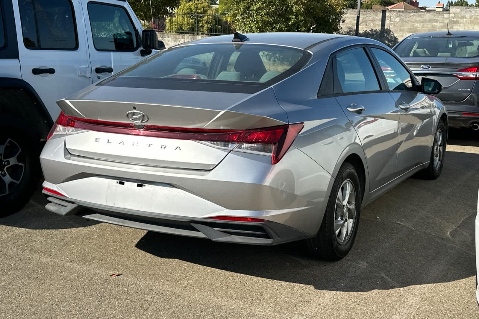 Thumbnail: 2021 Hyundai Elantra - 2