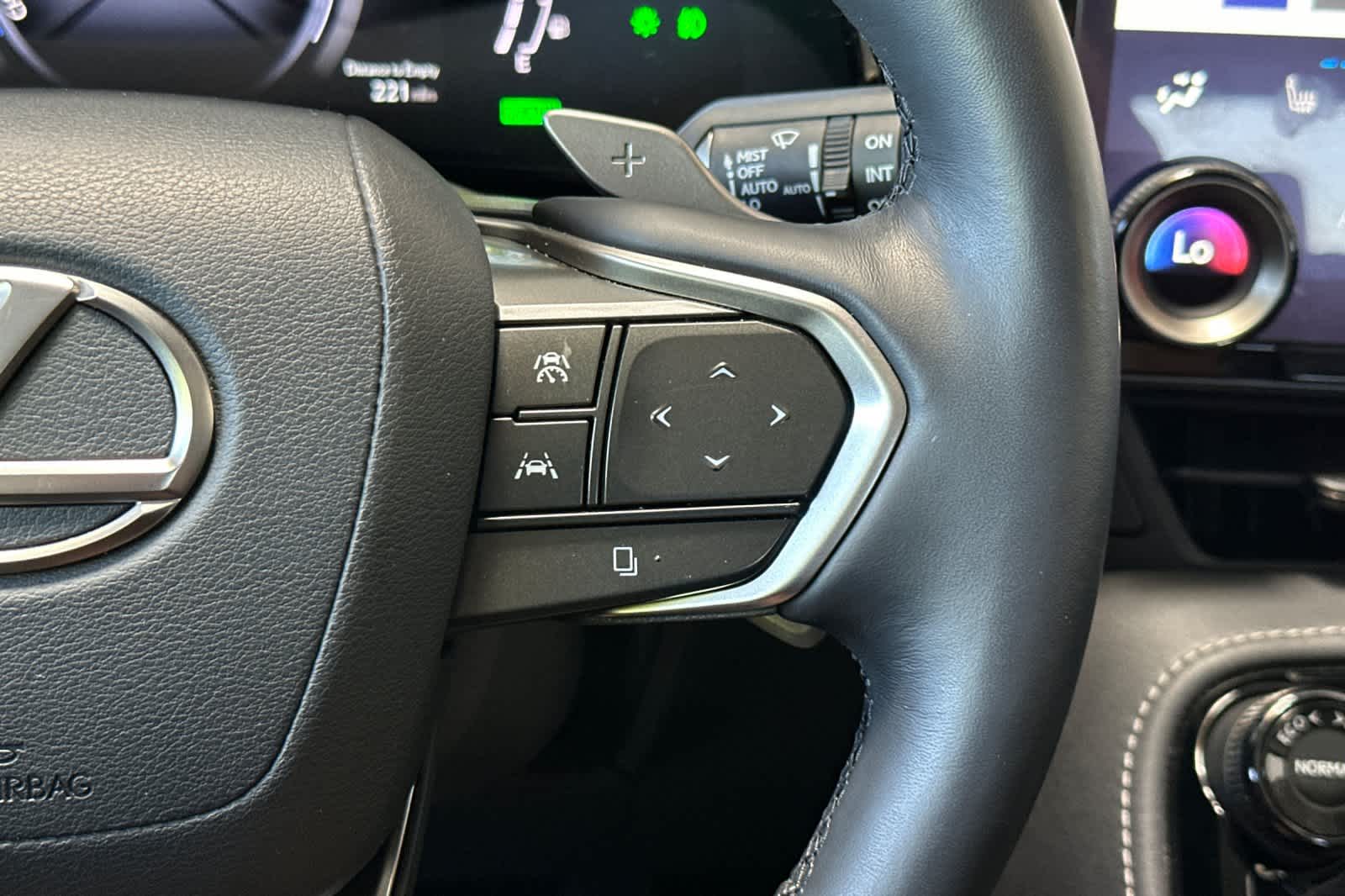 2025 Lexus NX  27