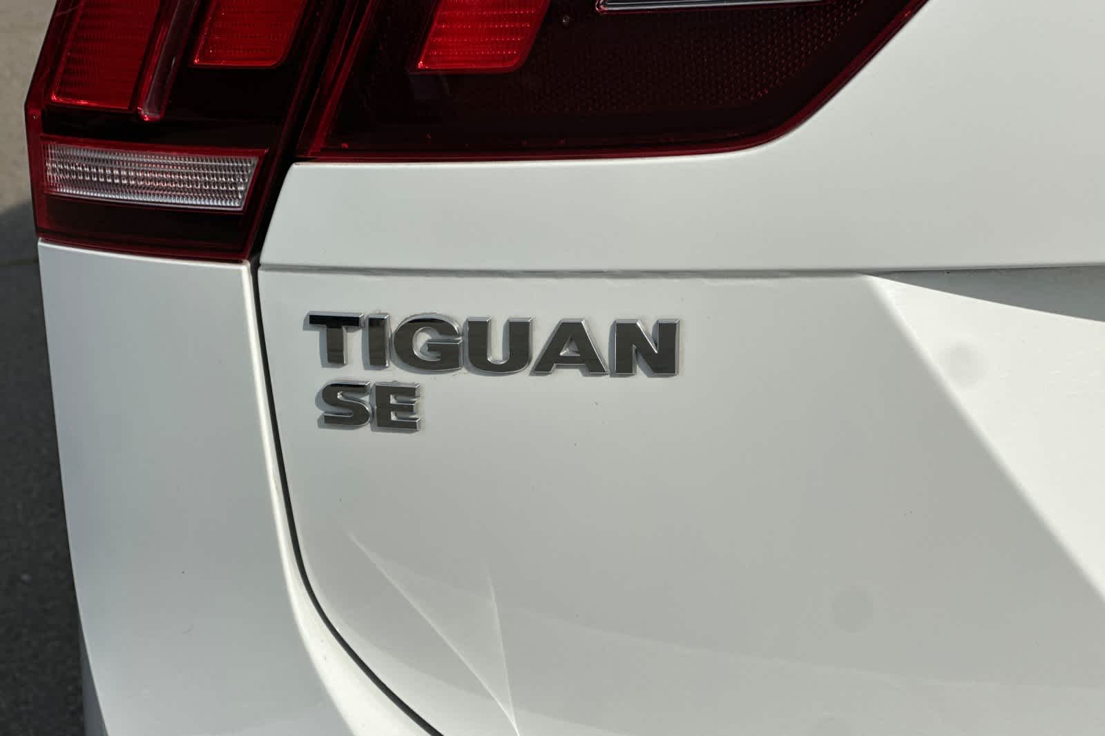 Thumbnail: 2018 Volkswagen Tiguan - 33