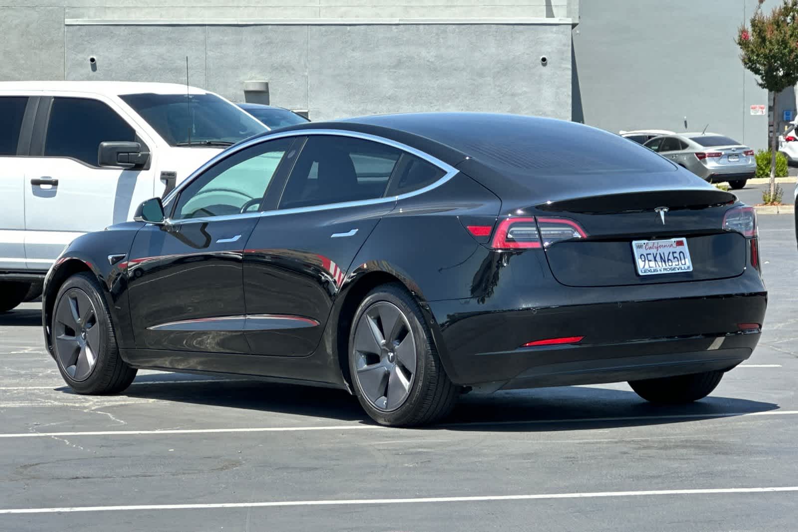 Thumbnail: 2019 Tesla Model 3 - 7