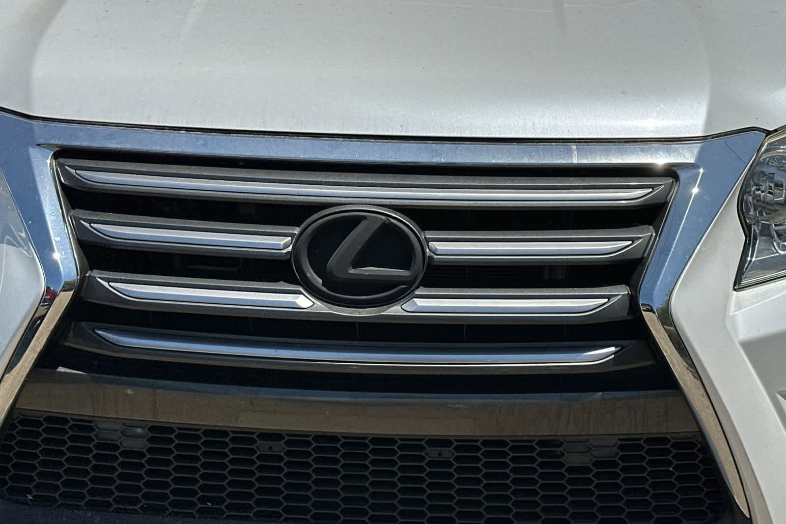 Thumbnail: 2016 Lexus GX - 10