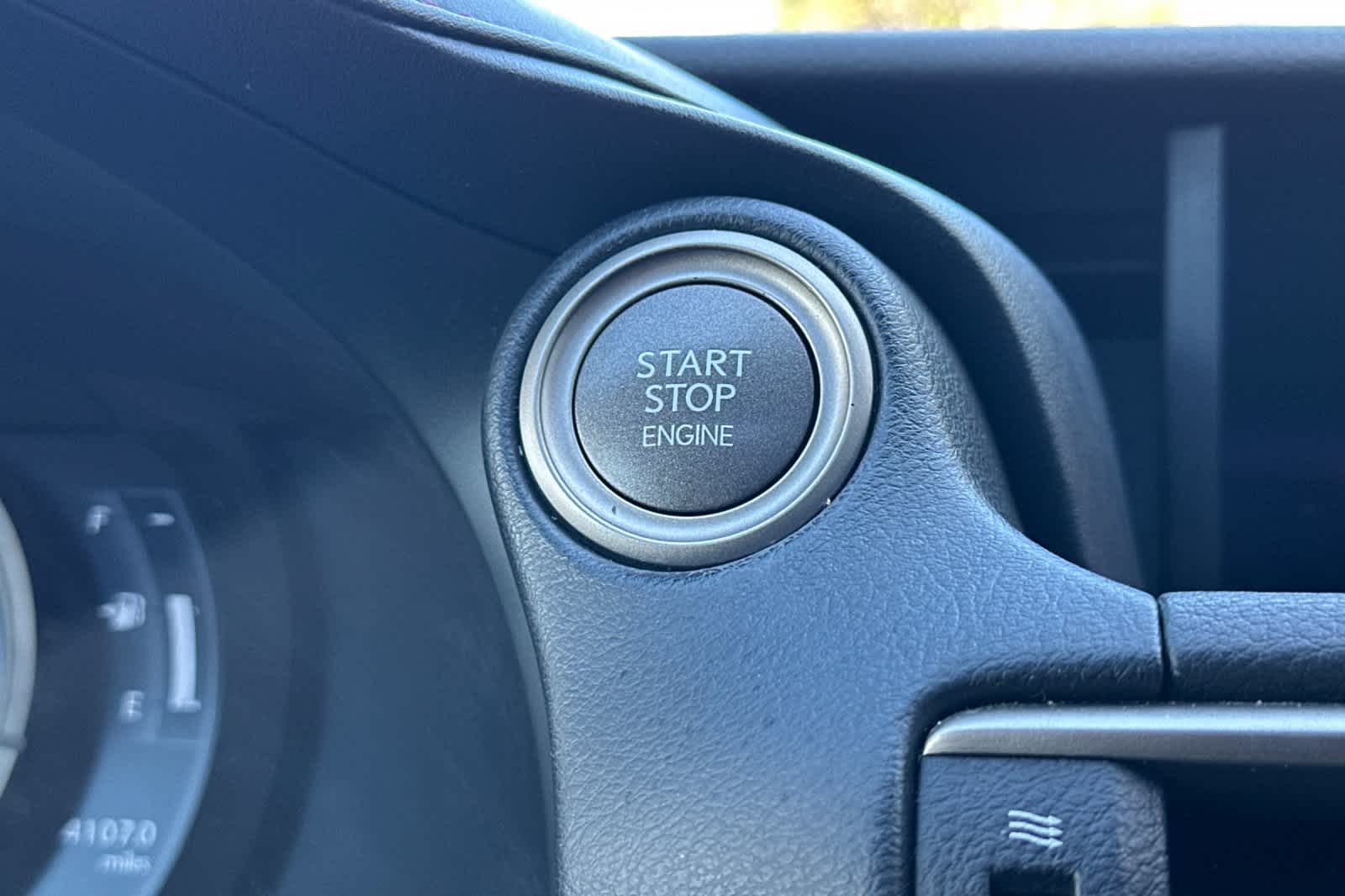 Thumbnail: 2020 Lexus IS - 23