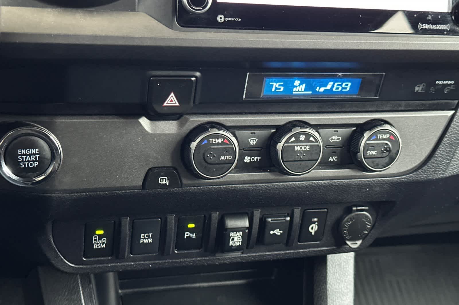 Thumbnail: 2022 Toyota Tacoma - 21