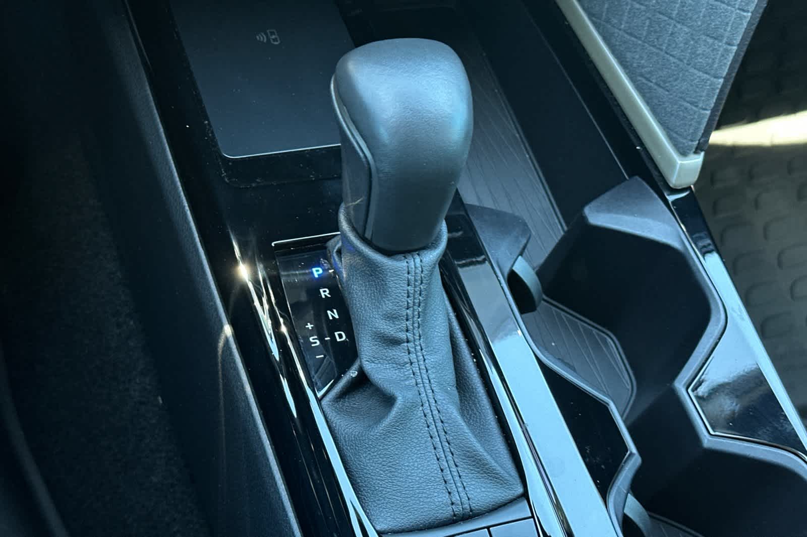 Thumbnail: 2025 Toyota Camry - 21