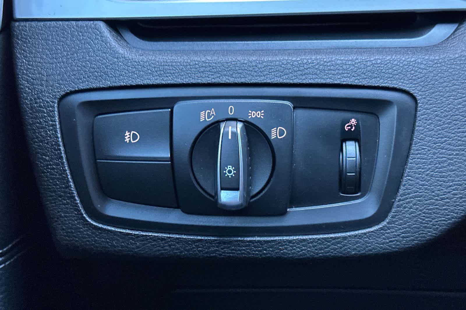 Thumbnail: 2018 BMW X1 - 31