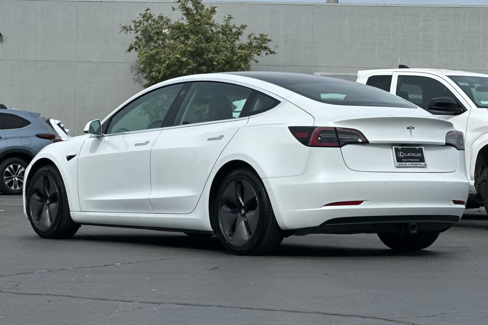 Thumbnail: 2019 Tesla Model 3 - 7