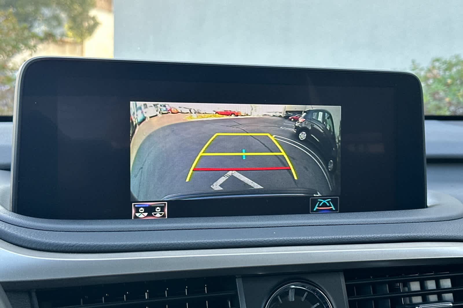 Thumbnail: 2020 Lexus RX - 22