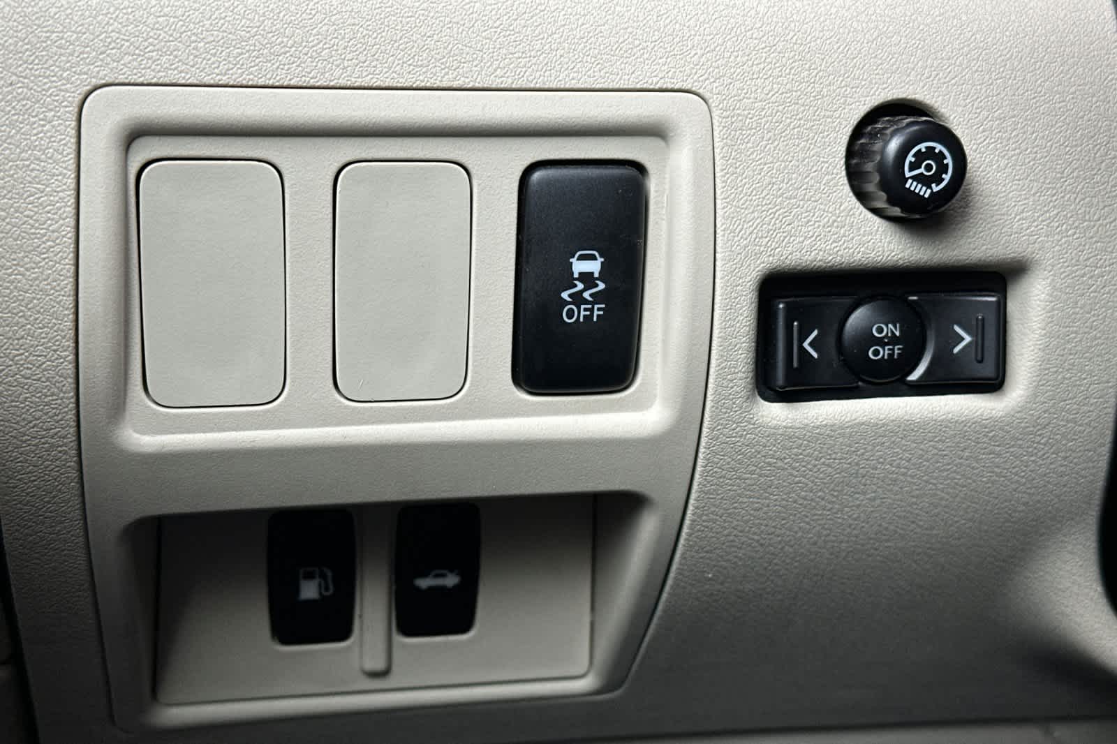 Thumbnail: 2013 Lexus IS - 28