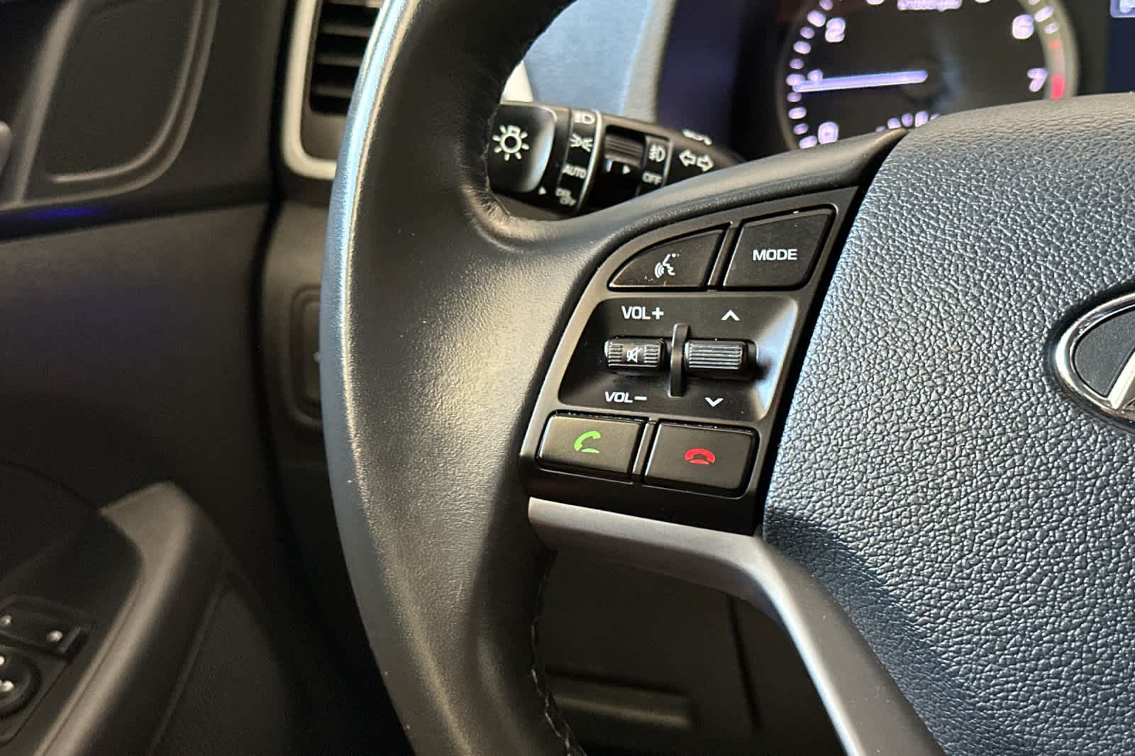 Thumbnail: 2016 Hyundai Tucson - 25