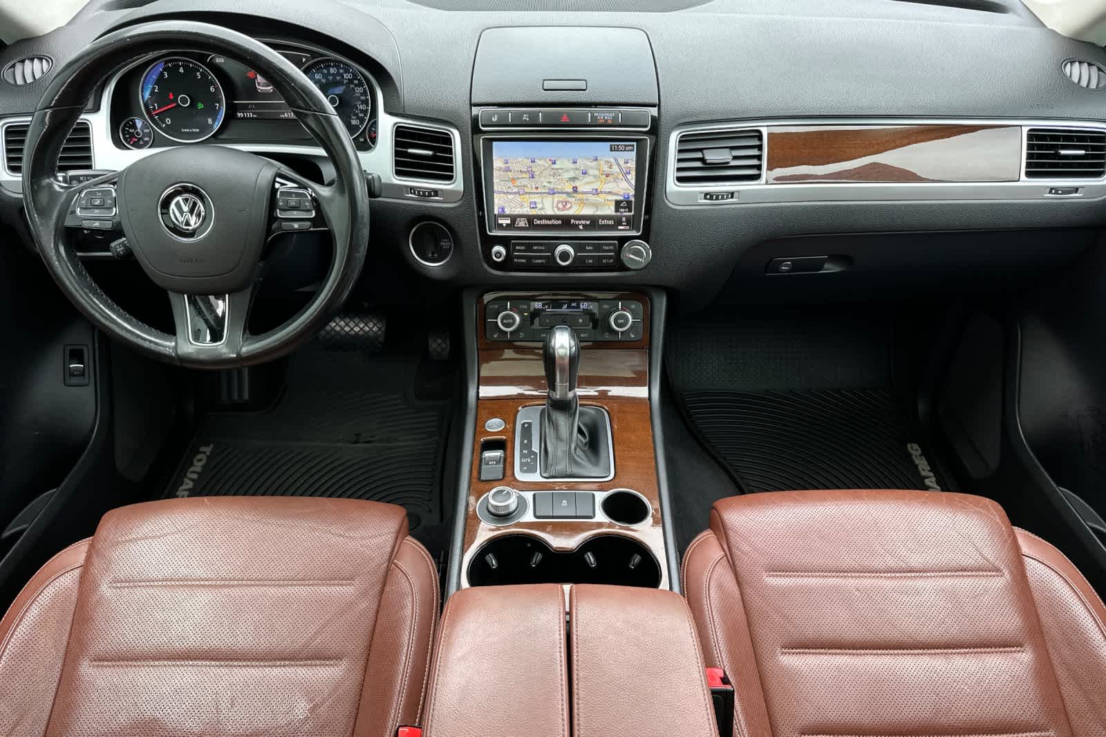 Thumbnail: 2016 Volkswagen Touareg - 3