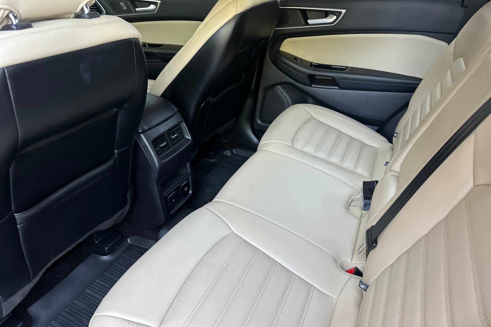 2018 Ford Edge SEL 4