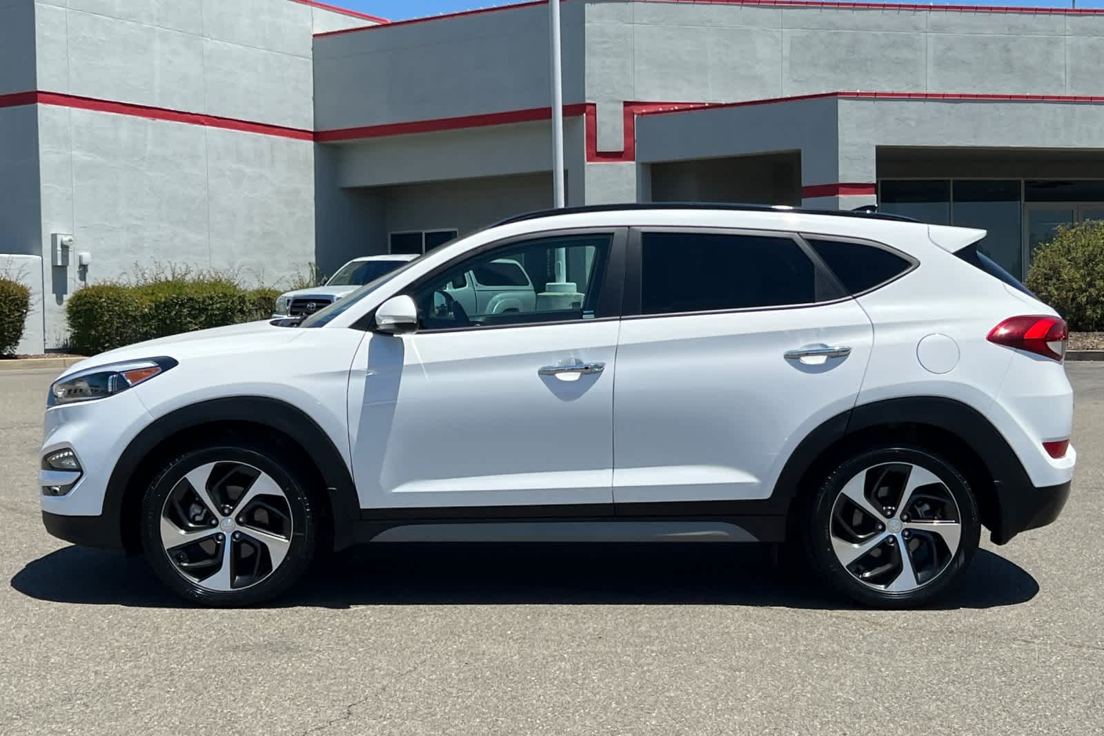 Thumbnail: 2018 Hyundai Tucson - 8