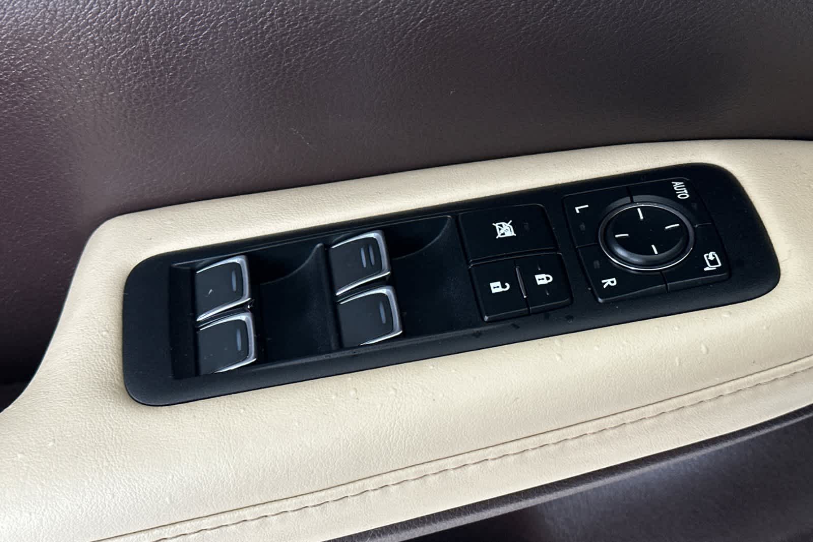 Thumbnail: 2020 Lexus RX - 13