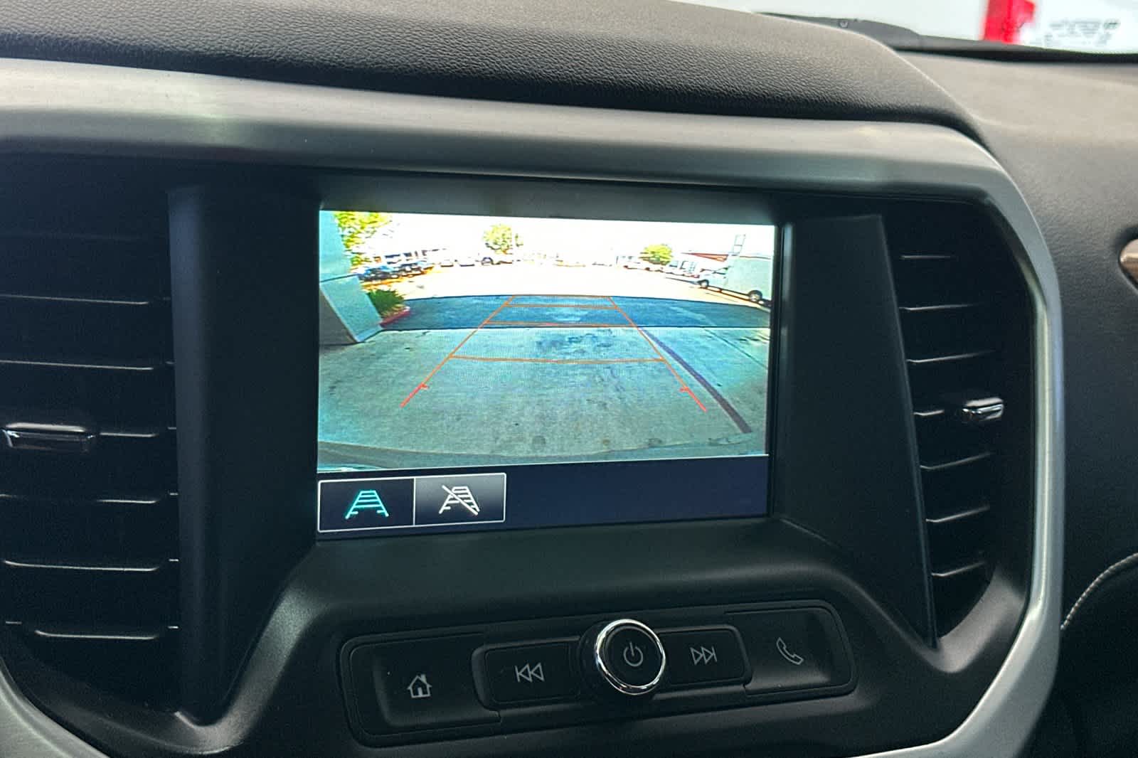 Thumbnail: 2019 GMC Acadia - 21