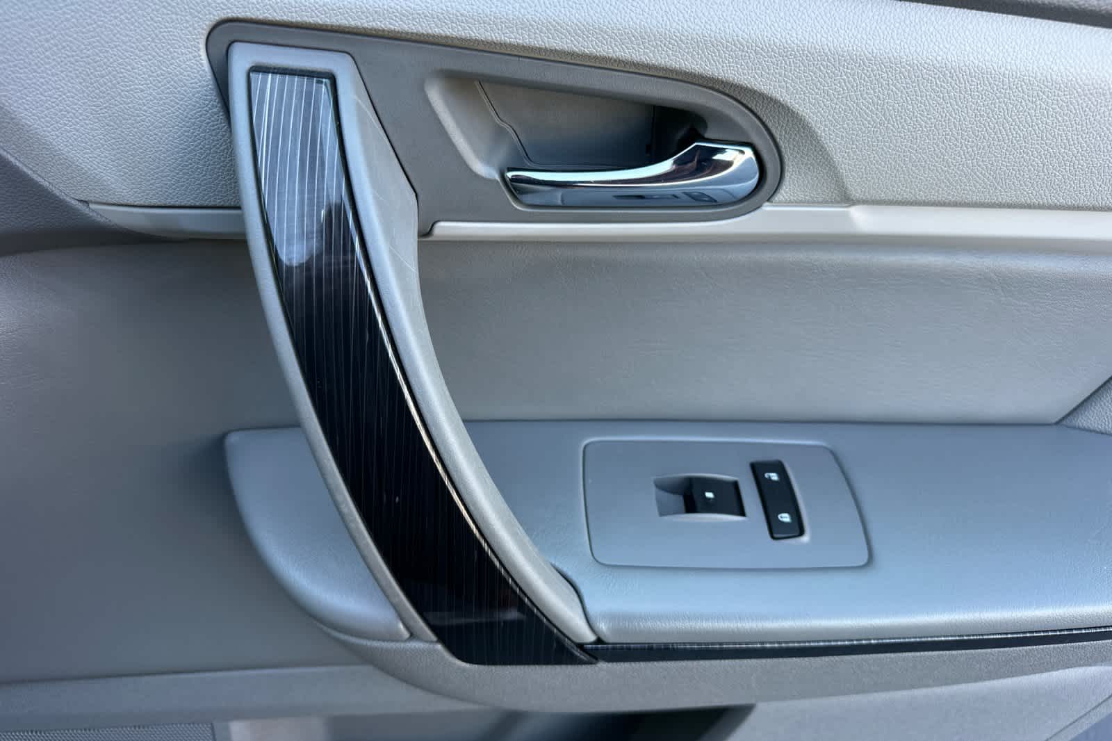 Thumbnail: 2016 Chevrolet Traverse - 19