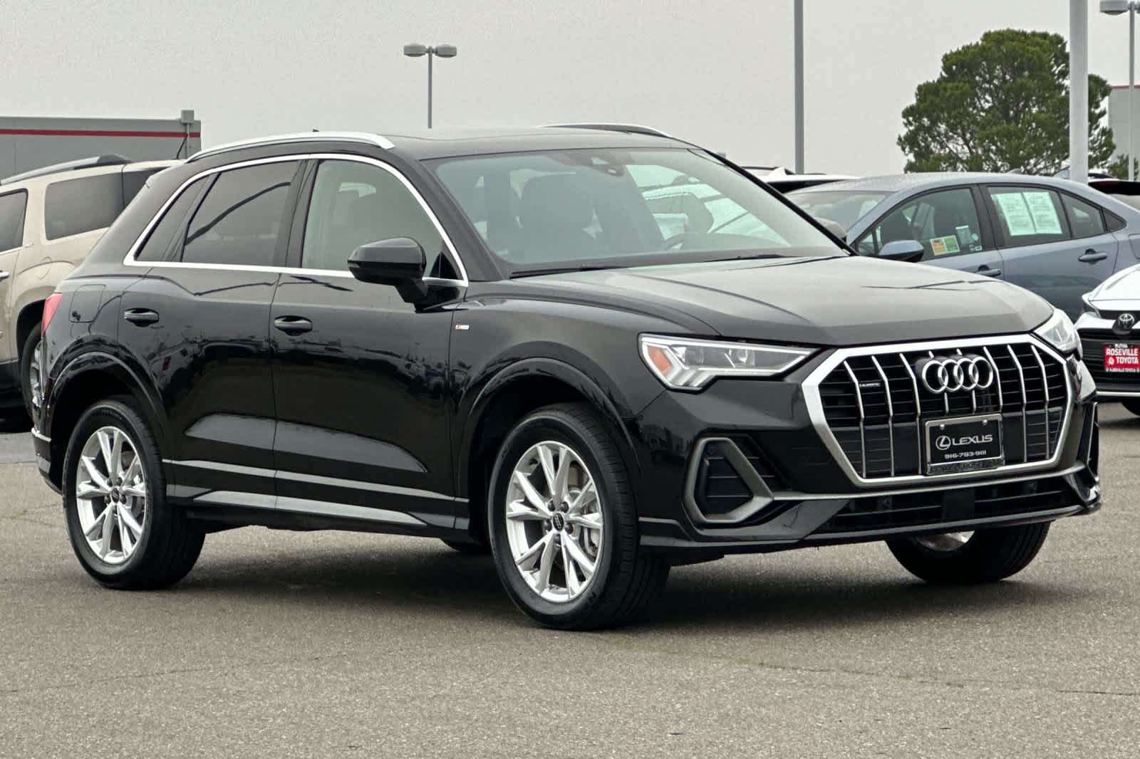 Thumbnail: 2023 Audi Q3 - 5