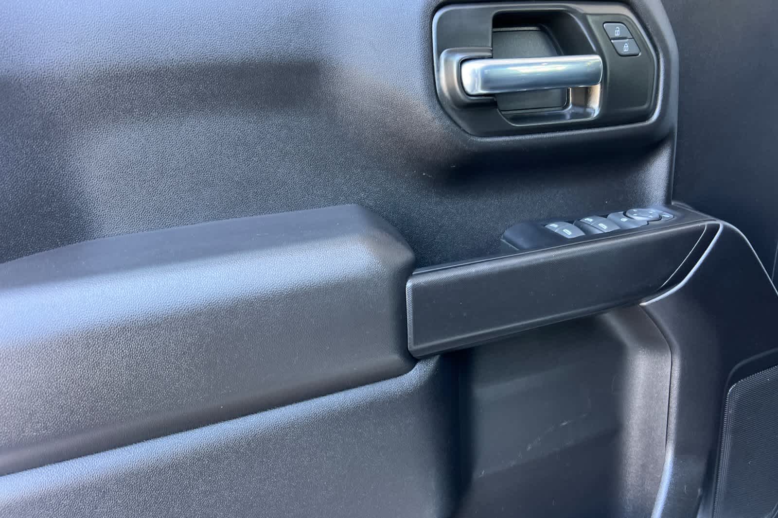Thumbnail: 2022 Chevrolet Silverado 1500 - 12