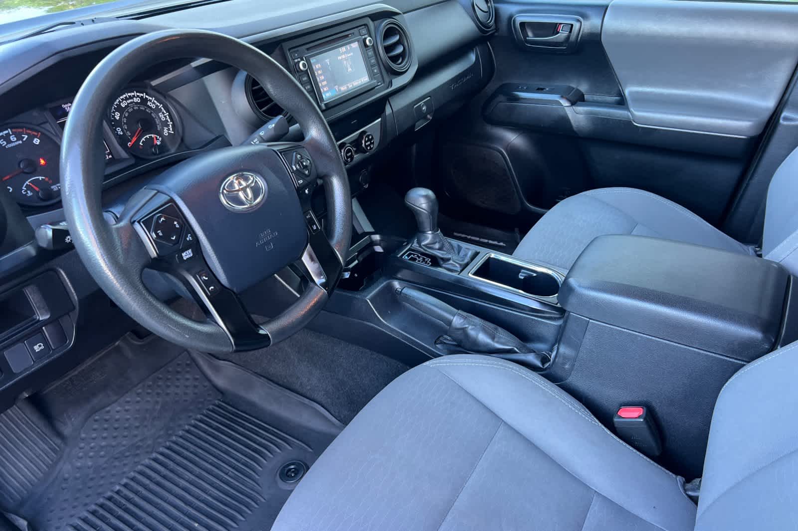 Thumbnail: 2019 Toyota Tacoma - 11