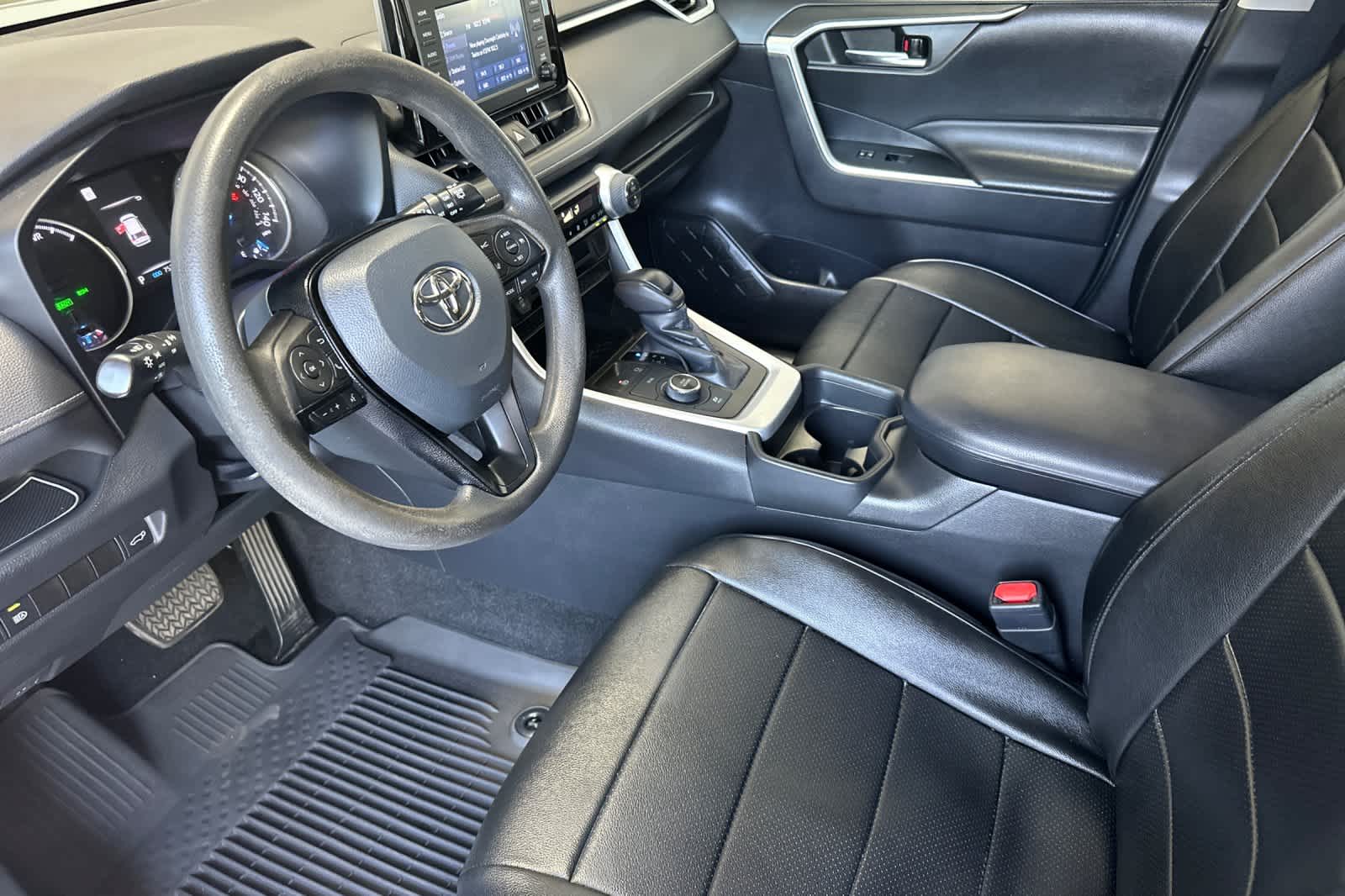 Thumbnail: 2021 Toyota RAV4 - 11