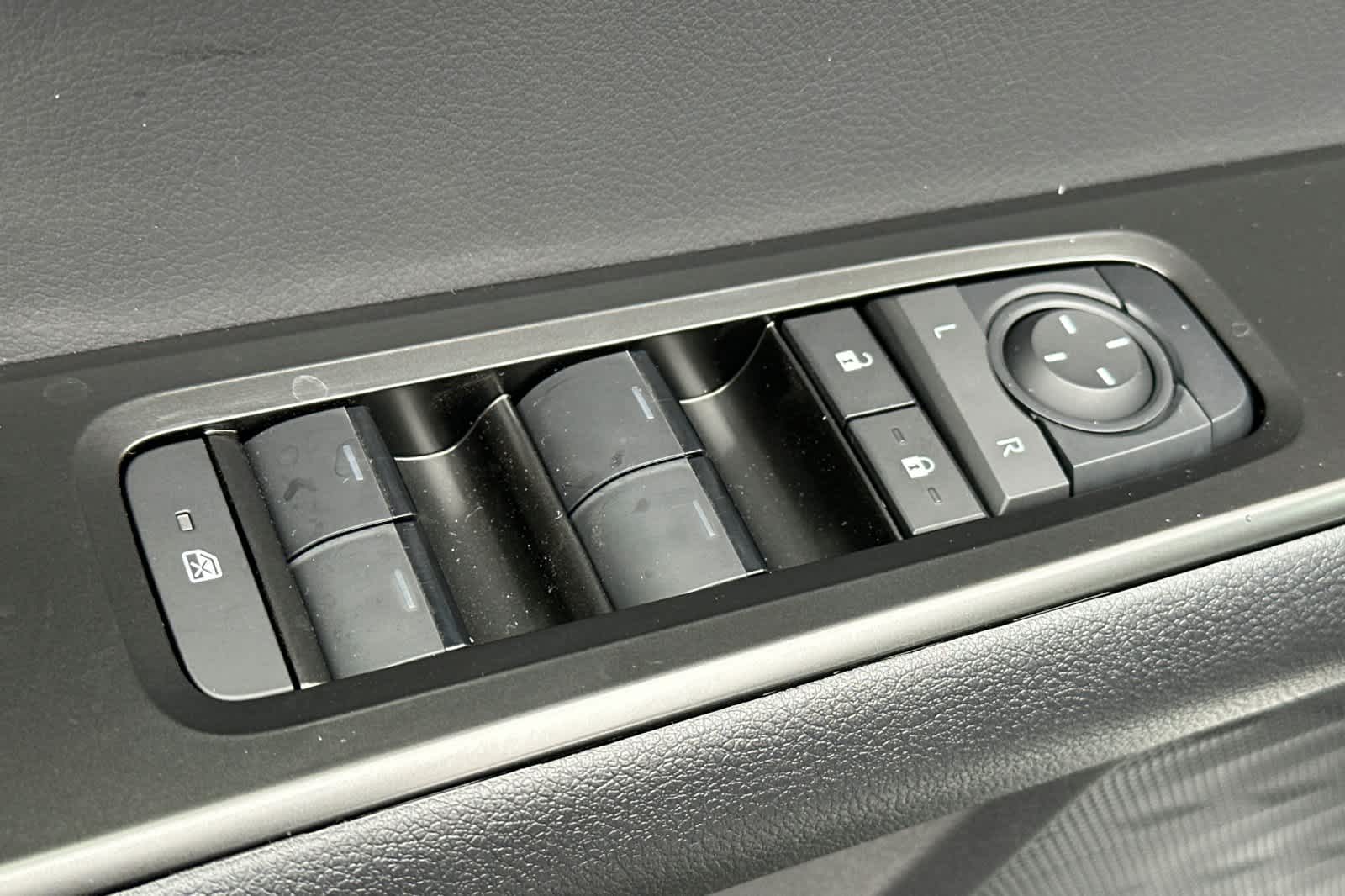 Thumbnail: 2026 Lexus UX - 13