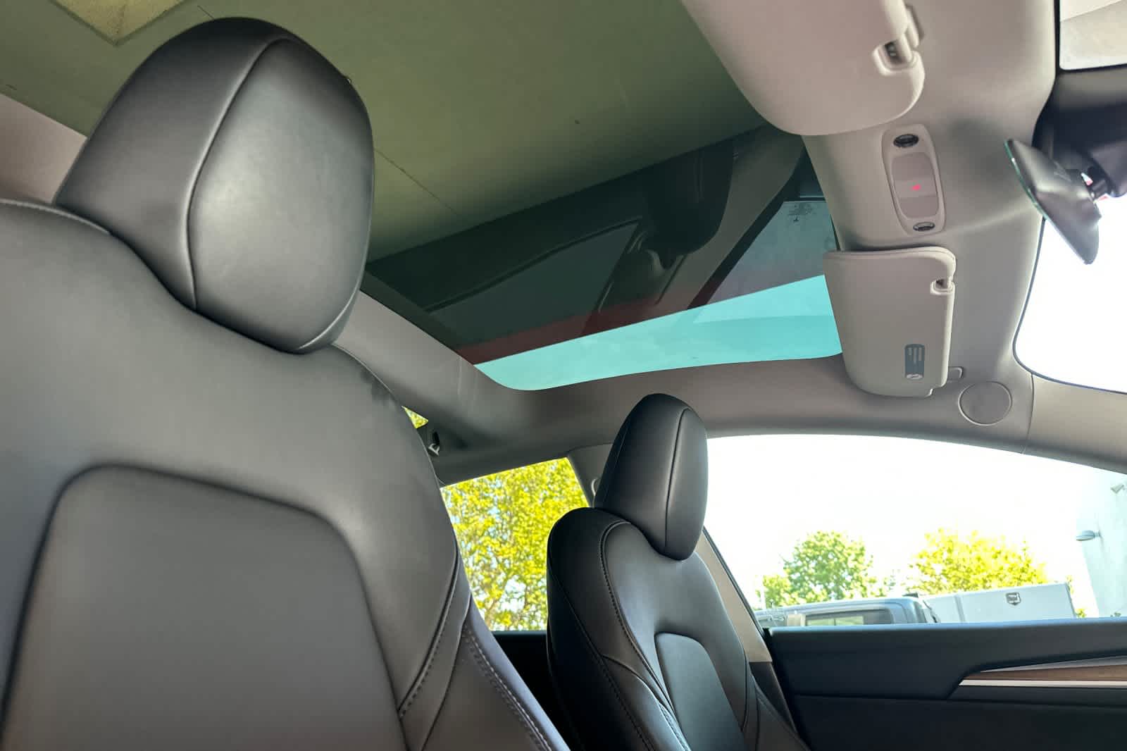 Thumbnail: 2023 Tesla Model 3 - 17