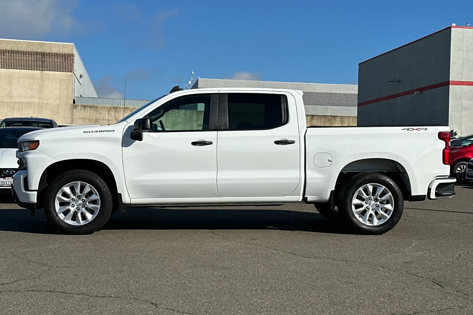 Thumbnail: 2022 Chevrolet Silverado 1500 - 9