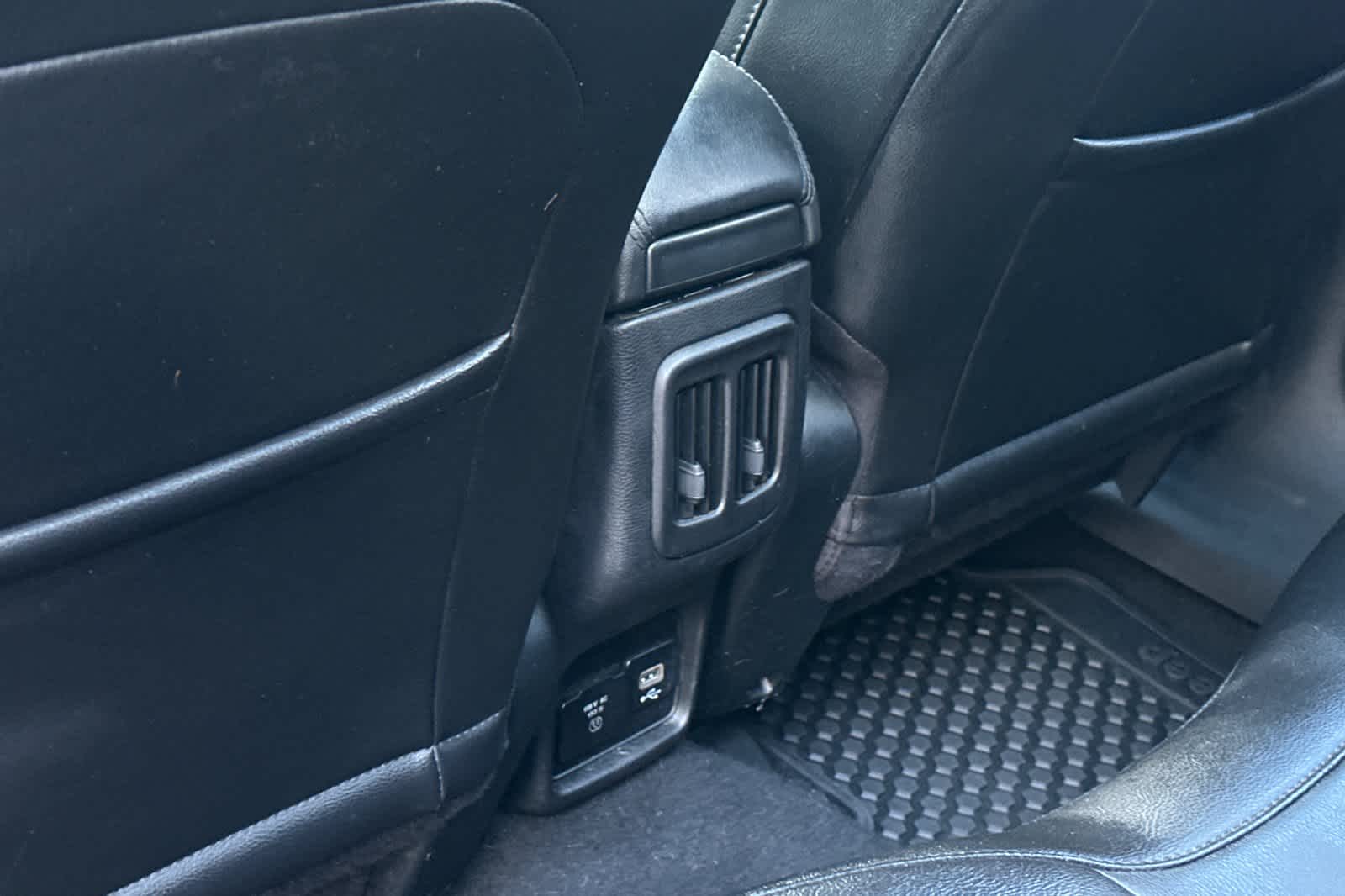 Thumbnail: 2021 Jeep Compass - 14