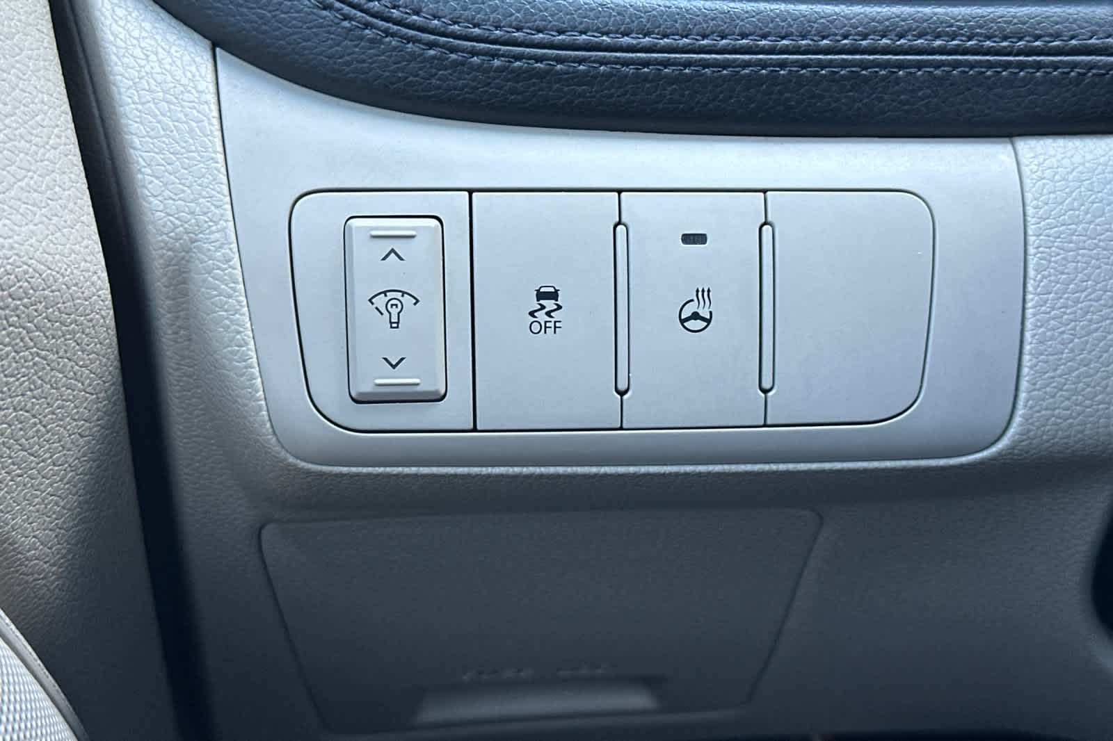 Thumbnail: 2013 Kia Optima - 30