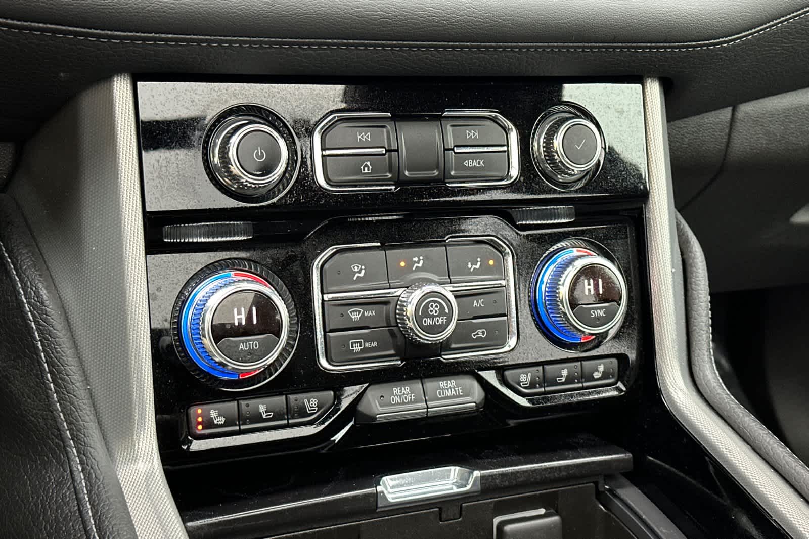 Thumbnail: 2021 GMC Yukon - 24