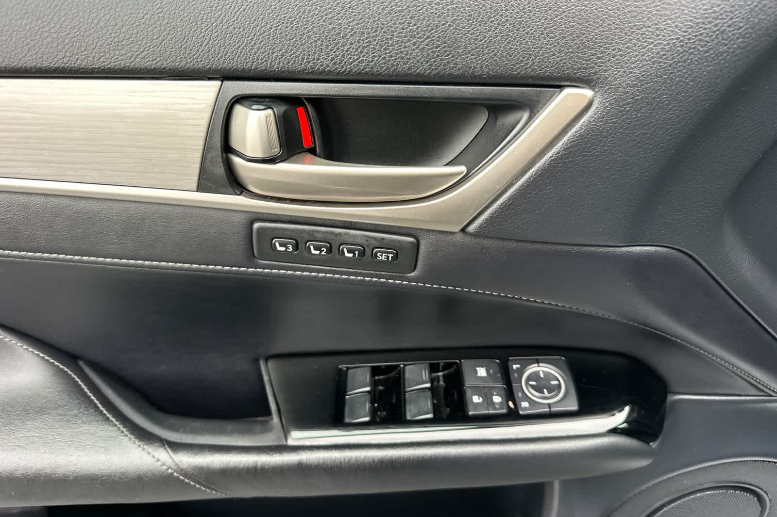 Thumbnail: 2015 Lexus GS - 12