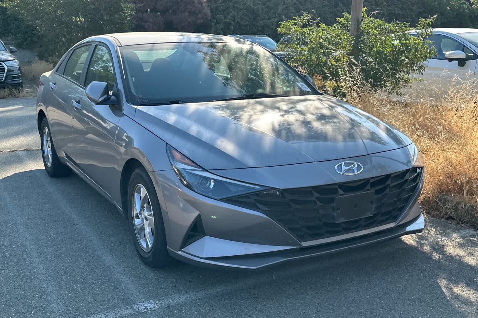 Thumbnail: 2023 Hyundai Elantra - 3