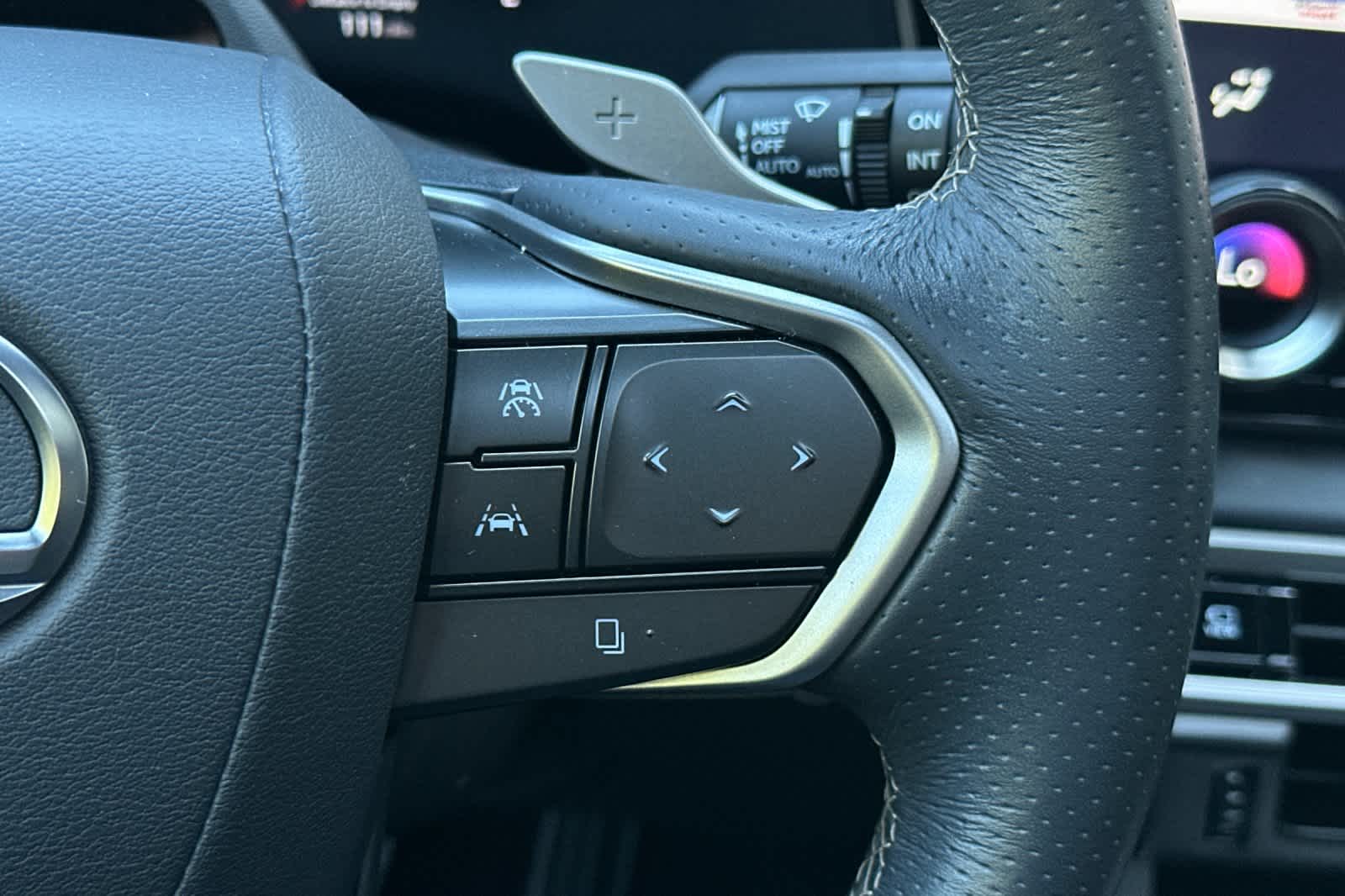 Thumbnail: 2024 Lexus RX - 28