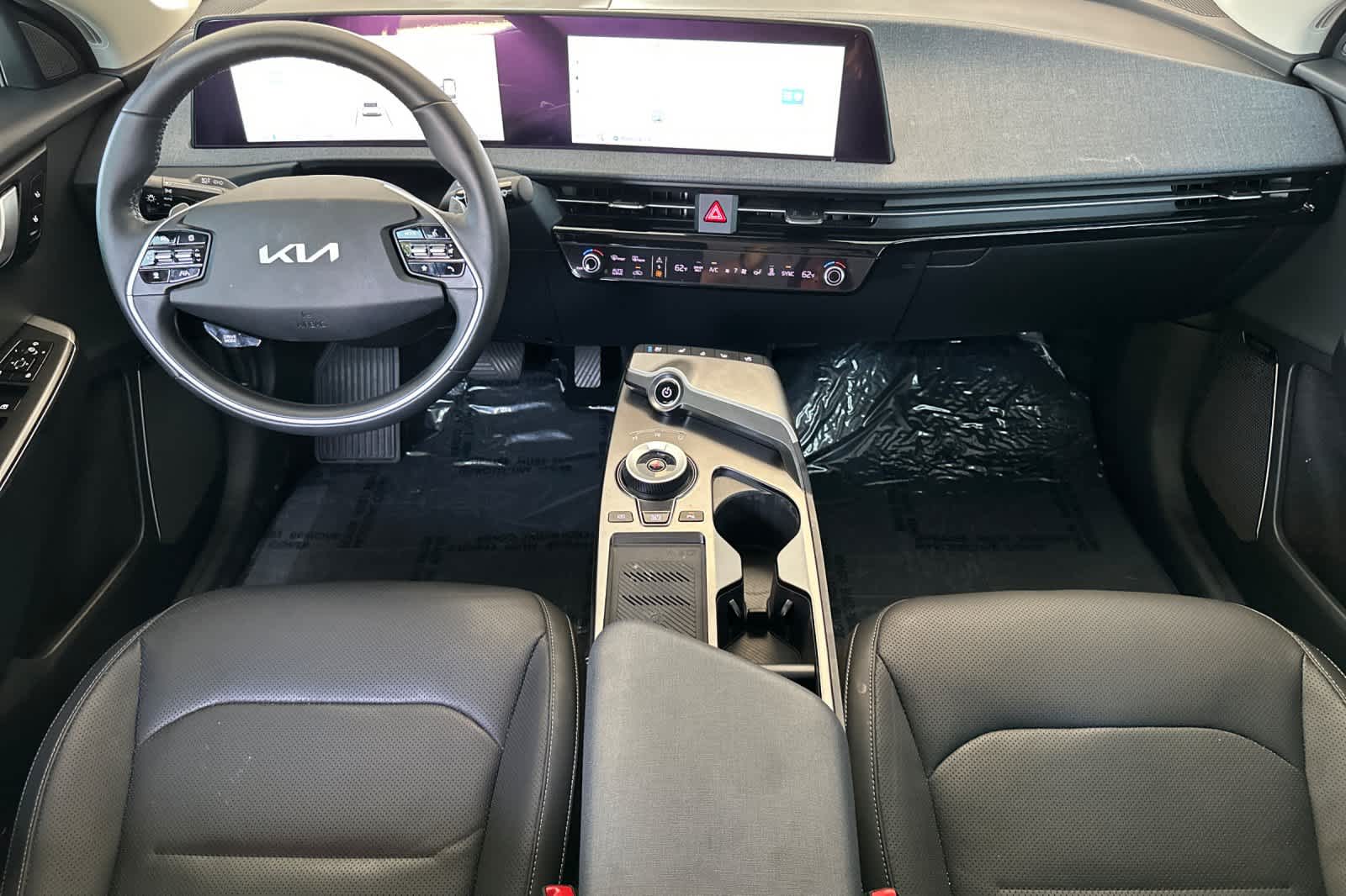 Thumbnail: 2023 Kia EV6 - 3