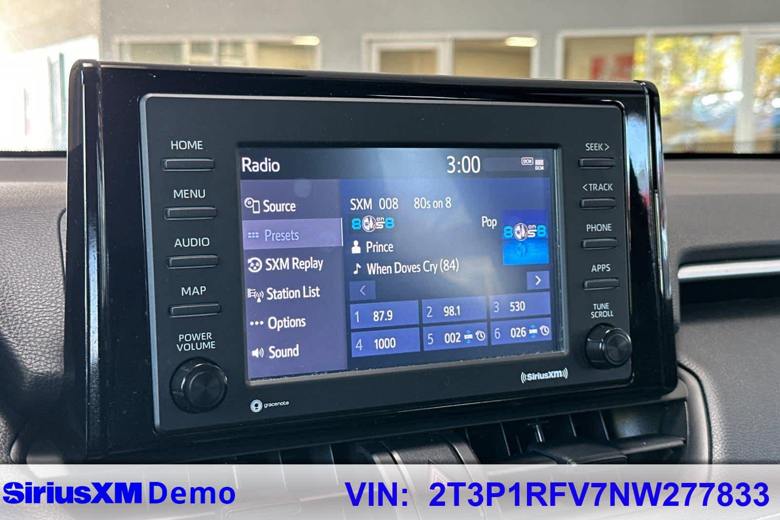 Thumbnail: 2022 Toyota RAV4 - 33