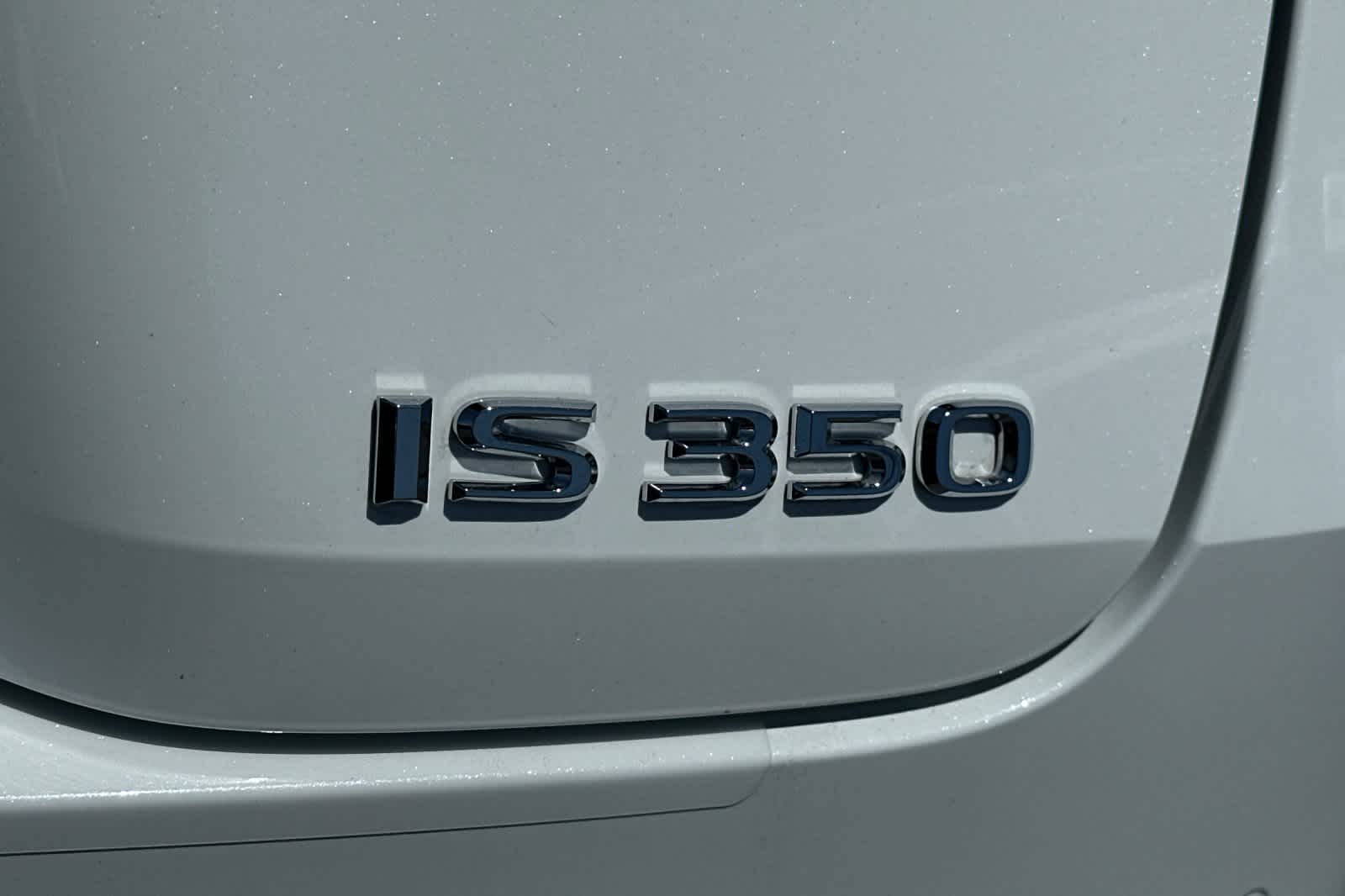 Thumbnail: 2025 Lexus IS - 32