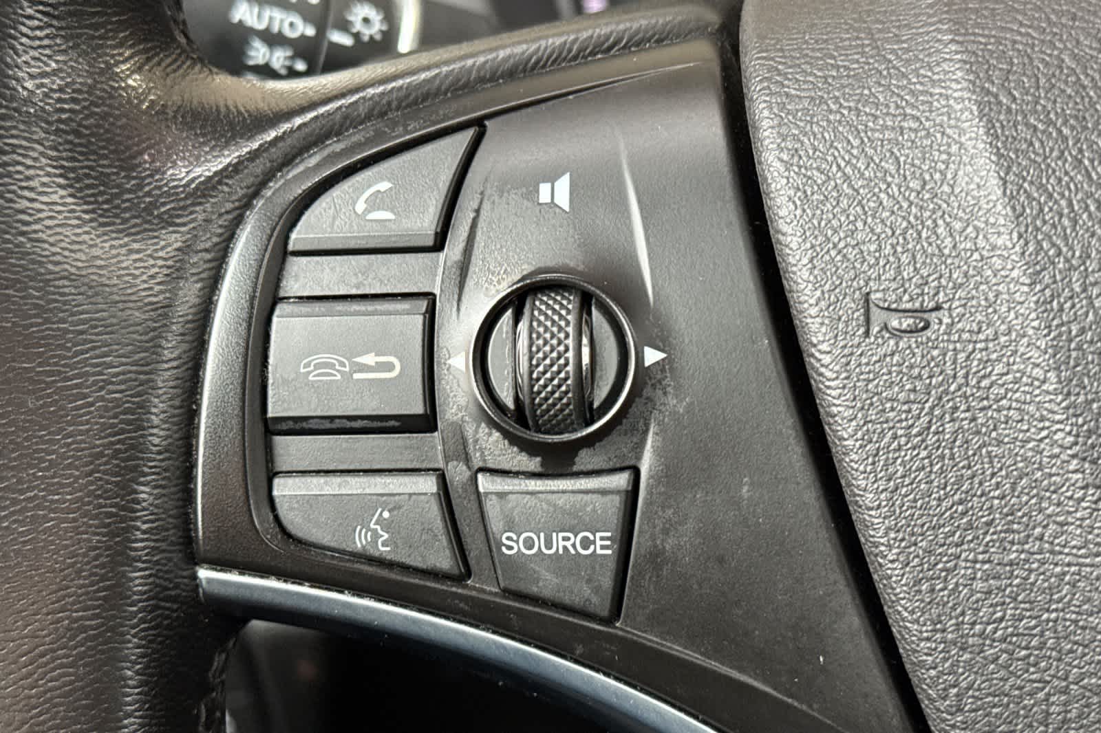 Thumbnail: 2015 Acura MDX - 28