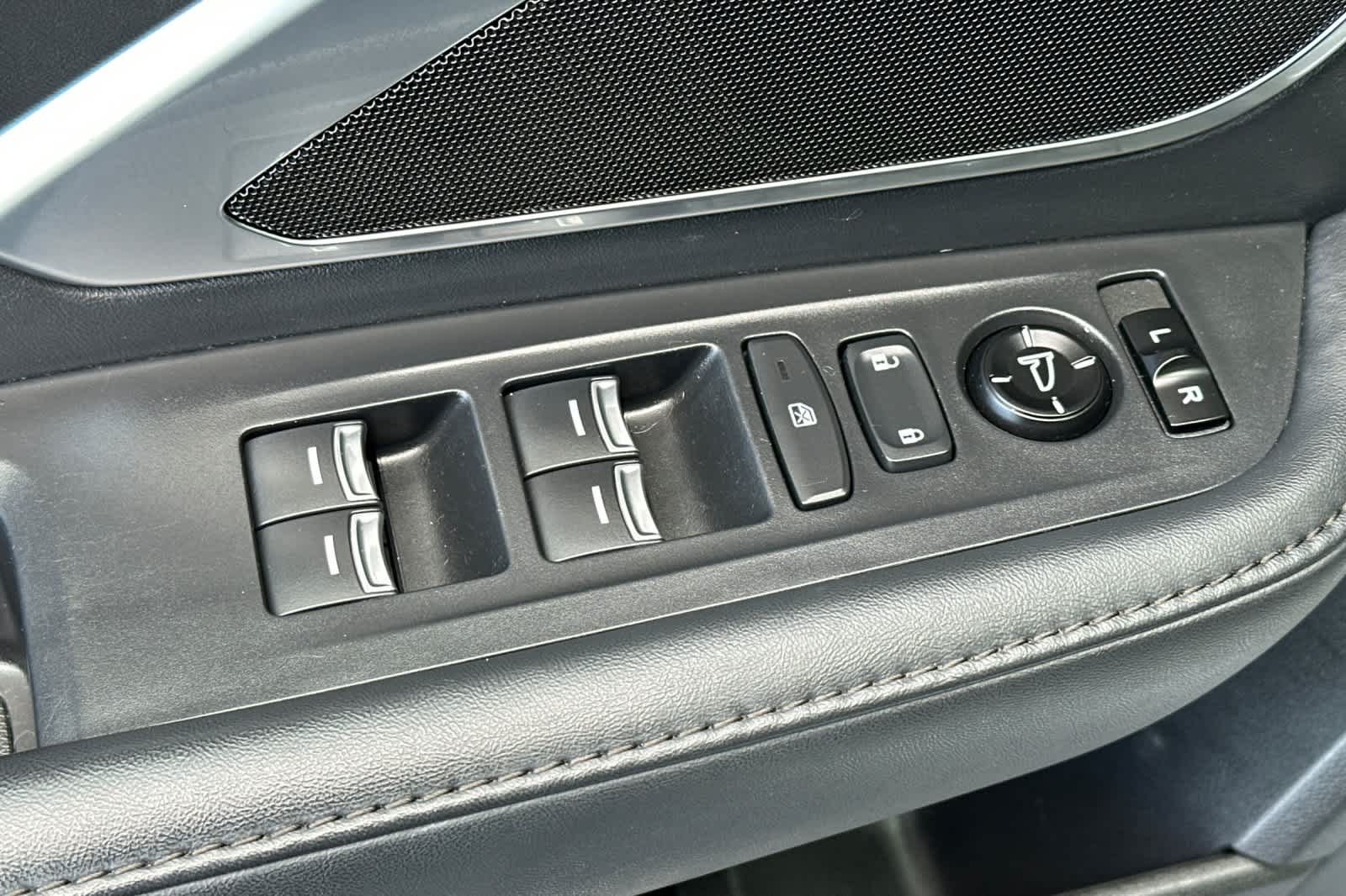 Thumbnail: 2021 Acura RDX - 13