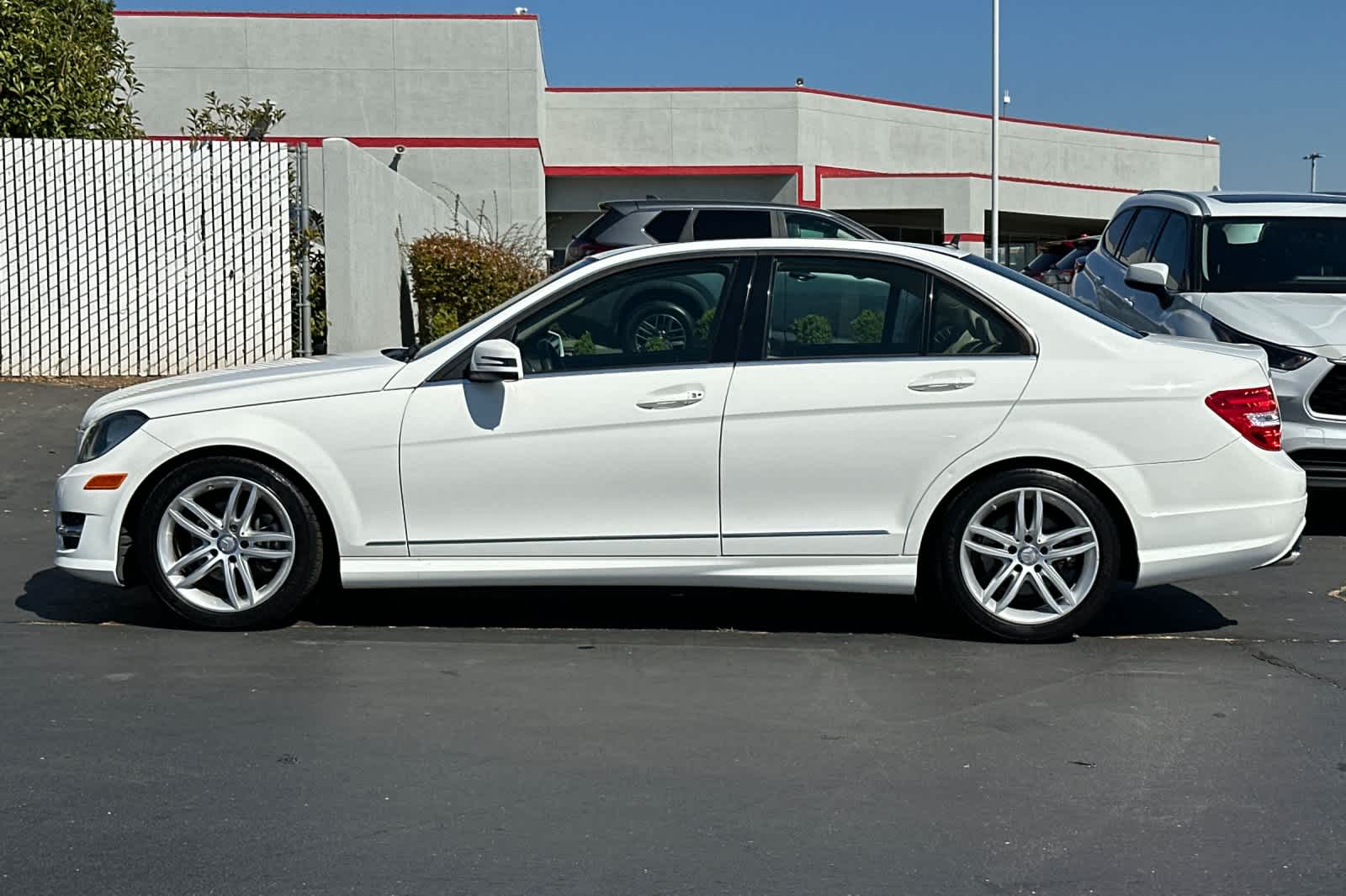 Thumbnail: 2014 Mercedes-Benz C-Class - 9