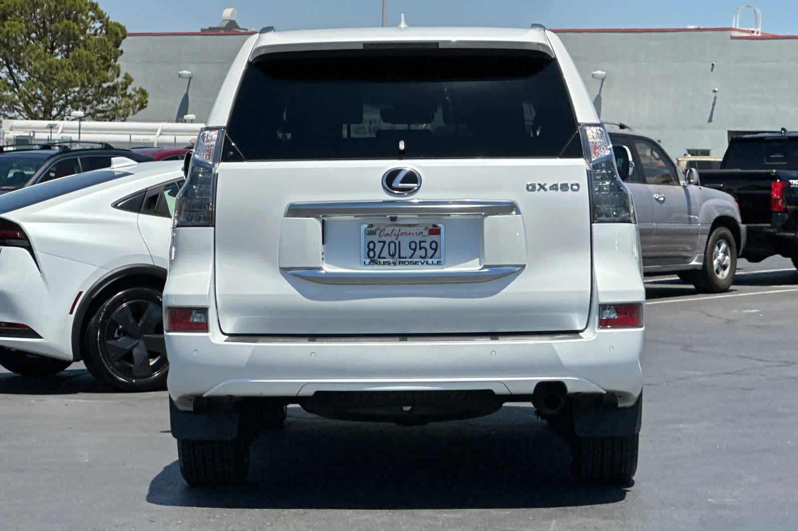 Thumbnail: 2022 Lexus GX - 8