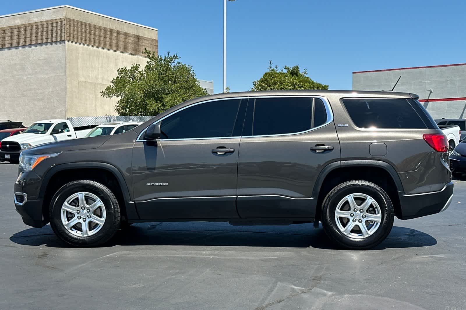 Thumbnail: 2019 GMC Acadia - 9