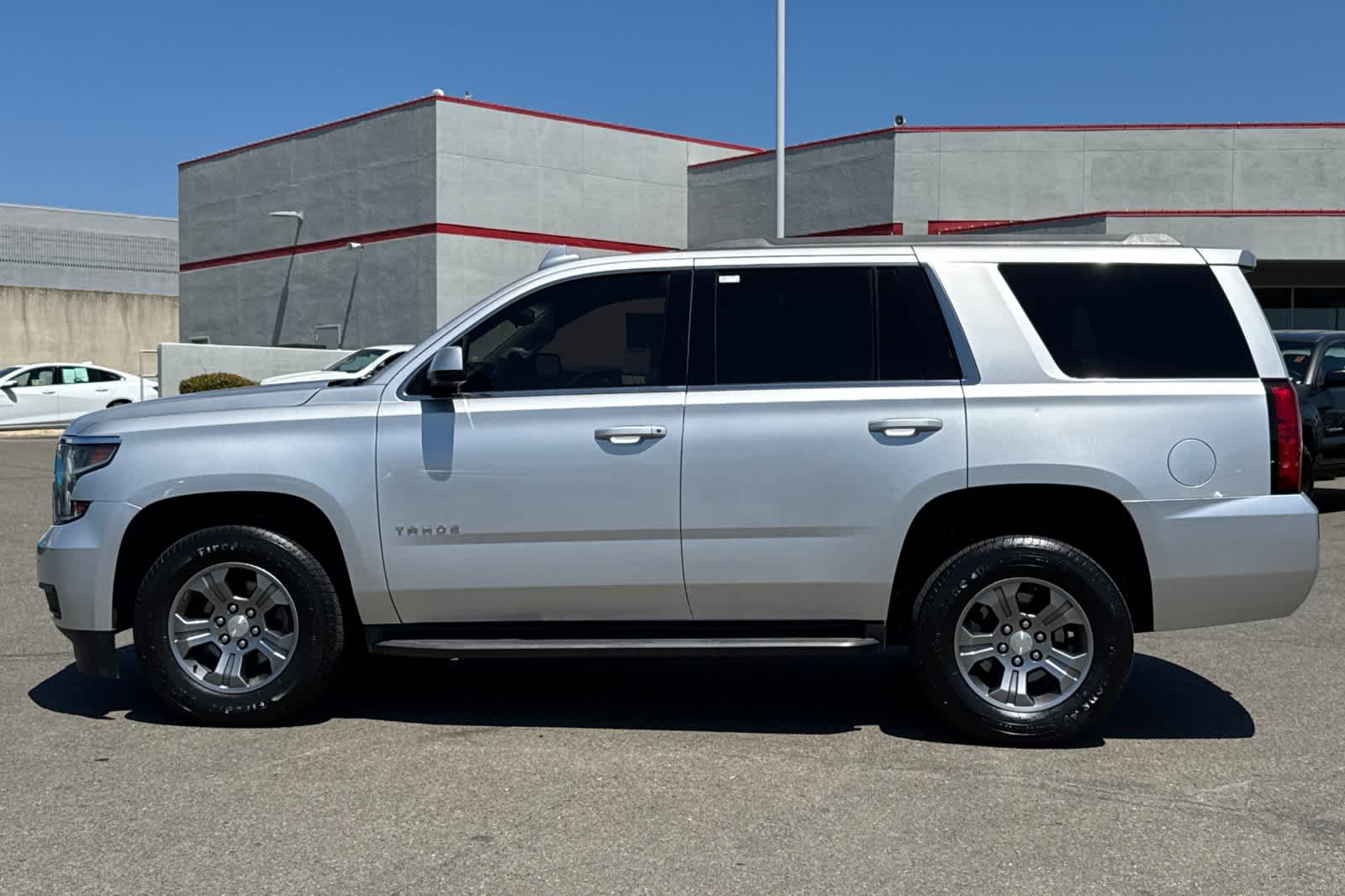 Thumbnail: 2018 Chevrolet Tahoe - 9
