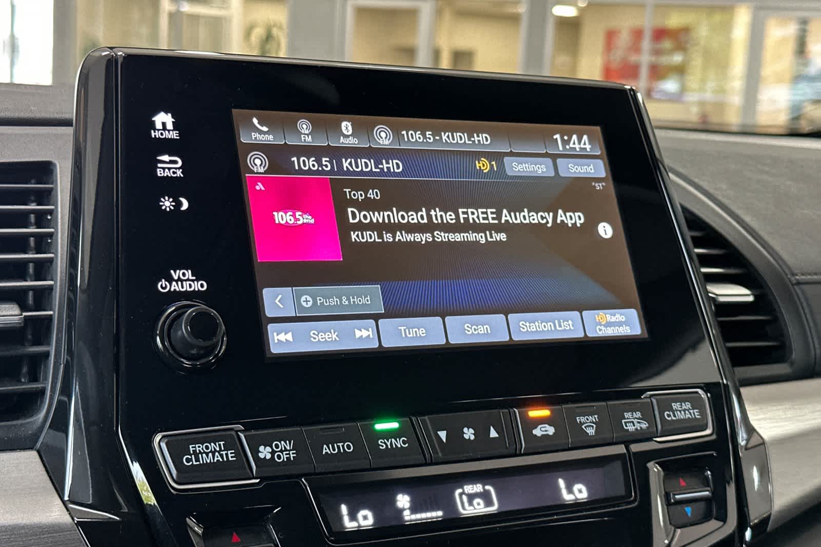 Thumbnail: 2019 Honda Odyssey - 20