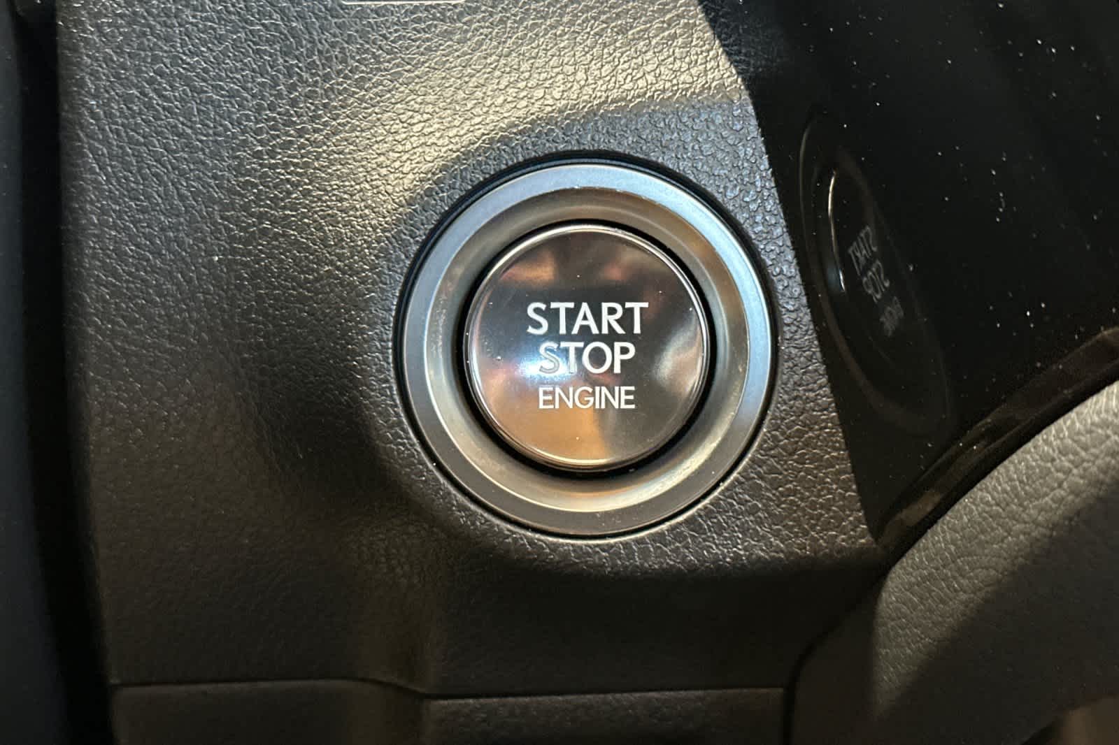 Thumbnail: 2025 Lexus ES - 23