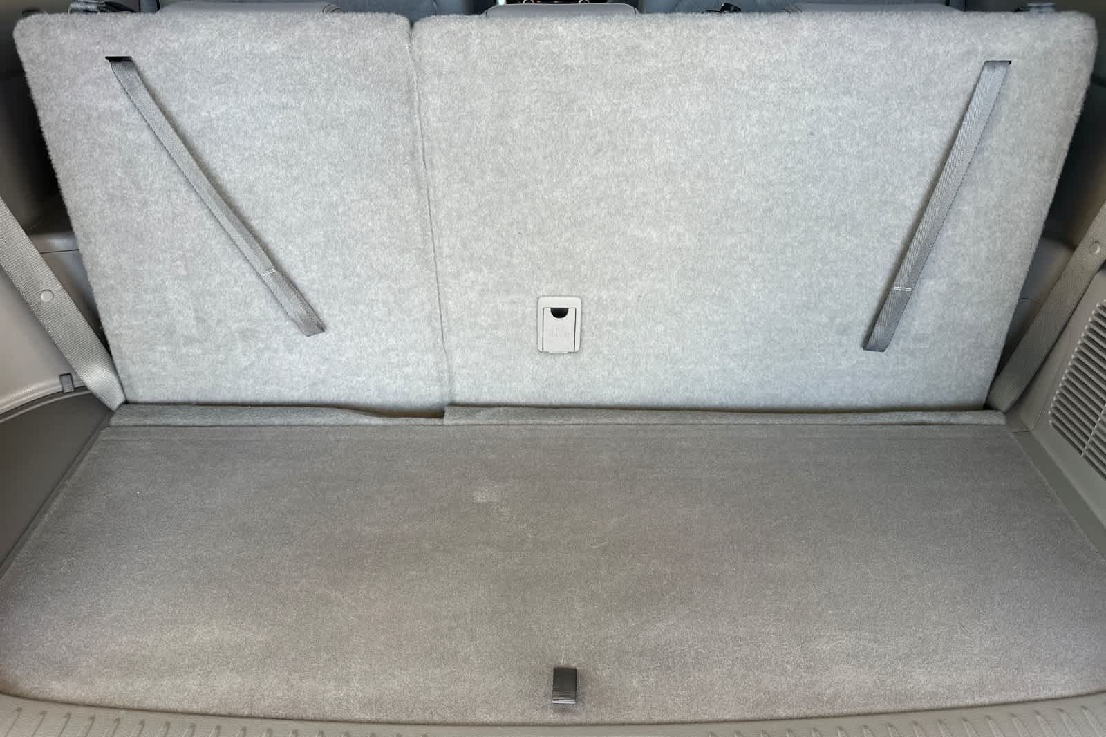 Thumbnail: 2014 Toyota Highlander - 16